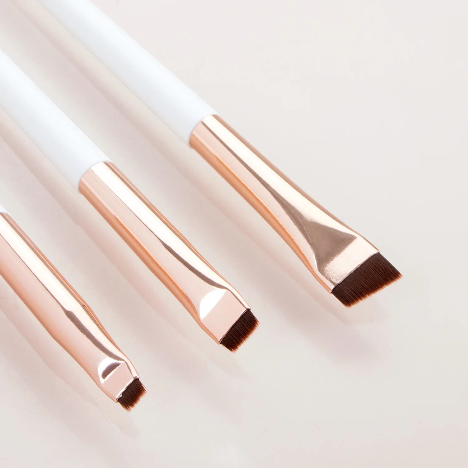 Edge Eyeliner Brush Set (3 Pieces) – Oblique Head Eyebrow Brush, Ultra-Thin Eyeliner & Eyeshadow Brush | GlowPeak